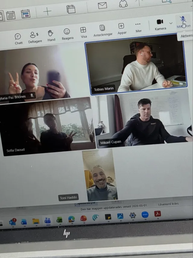 Solen skiner och våren är i luften på Kh! 🌞

Vi har haft samverkansfrulle där vi fick lyssna på @read__exercise resa. Så roligt att se nya ansikten som vill vara med och bidra till samverkan i Klocket det gör oss superglada!

Idag hade vi också Hantverkscafé där det stickades och målades i härlig gemenskap. Ett tappert gäng körde tisdagslunchträning 💪

Hassan bjöd på sköna gitarrskills och Johan testade ett nytt recept på morgonfrallor, vi kallar dem numera Juanitos Special! 😎🥖